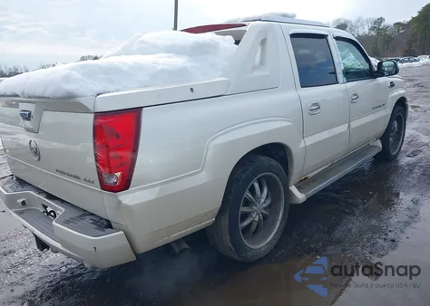 2005 Cadillac Escalade Ext Standard z USA, uszkodzony, nr VIN 3GYEK62N95G221489